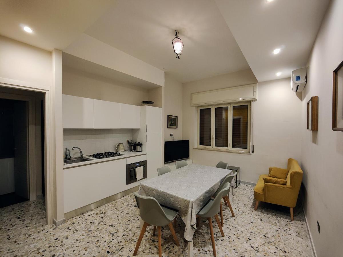 La Dimora Dell'Avvocato Appartement Napels Buitenkant foto